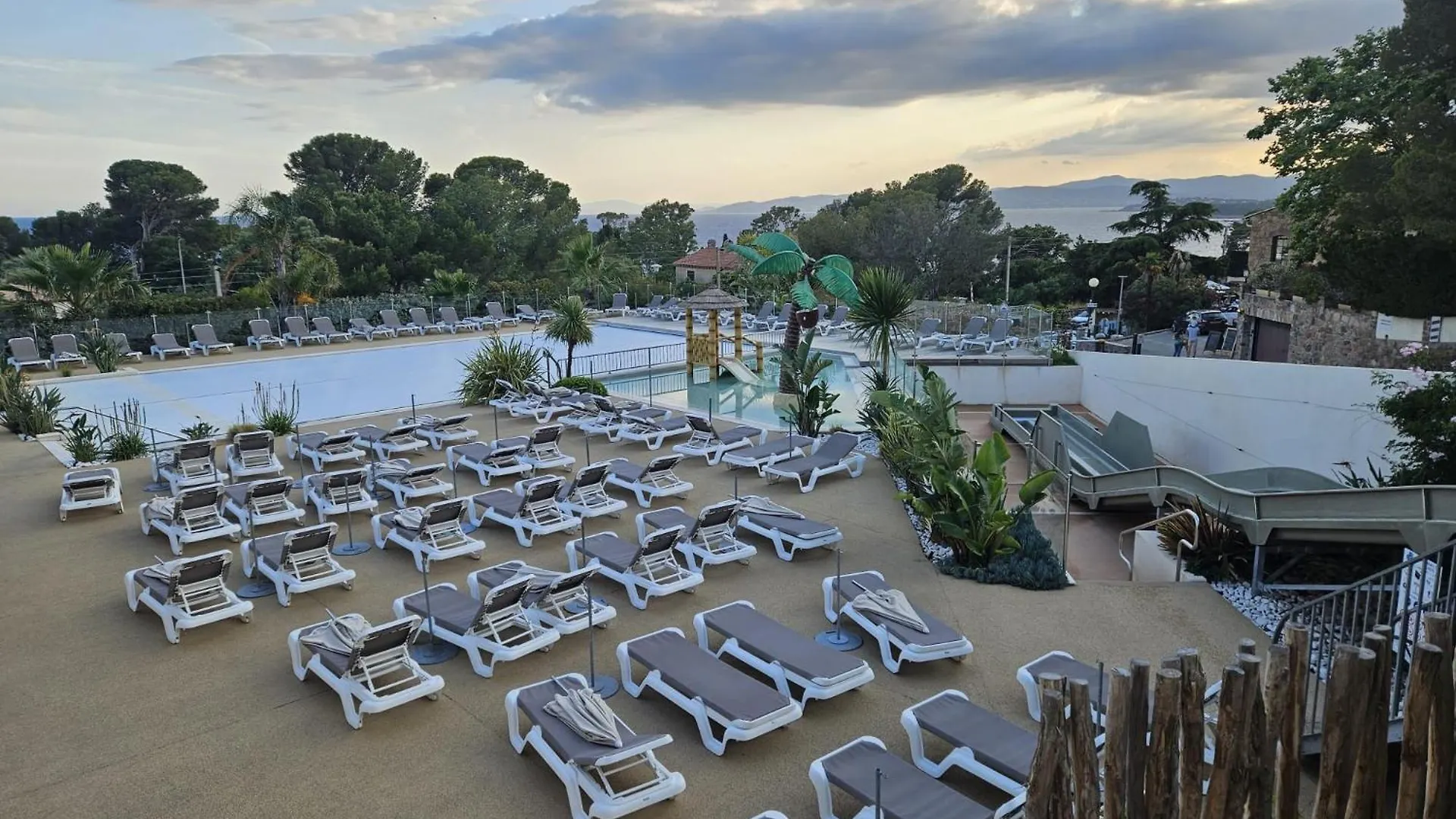 Voltaire Hotel Saint-Raphaël Camping